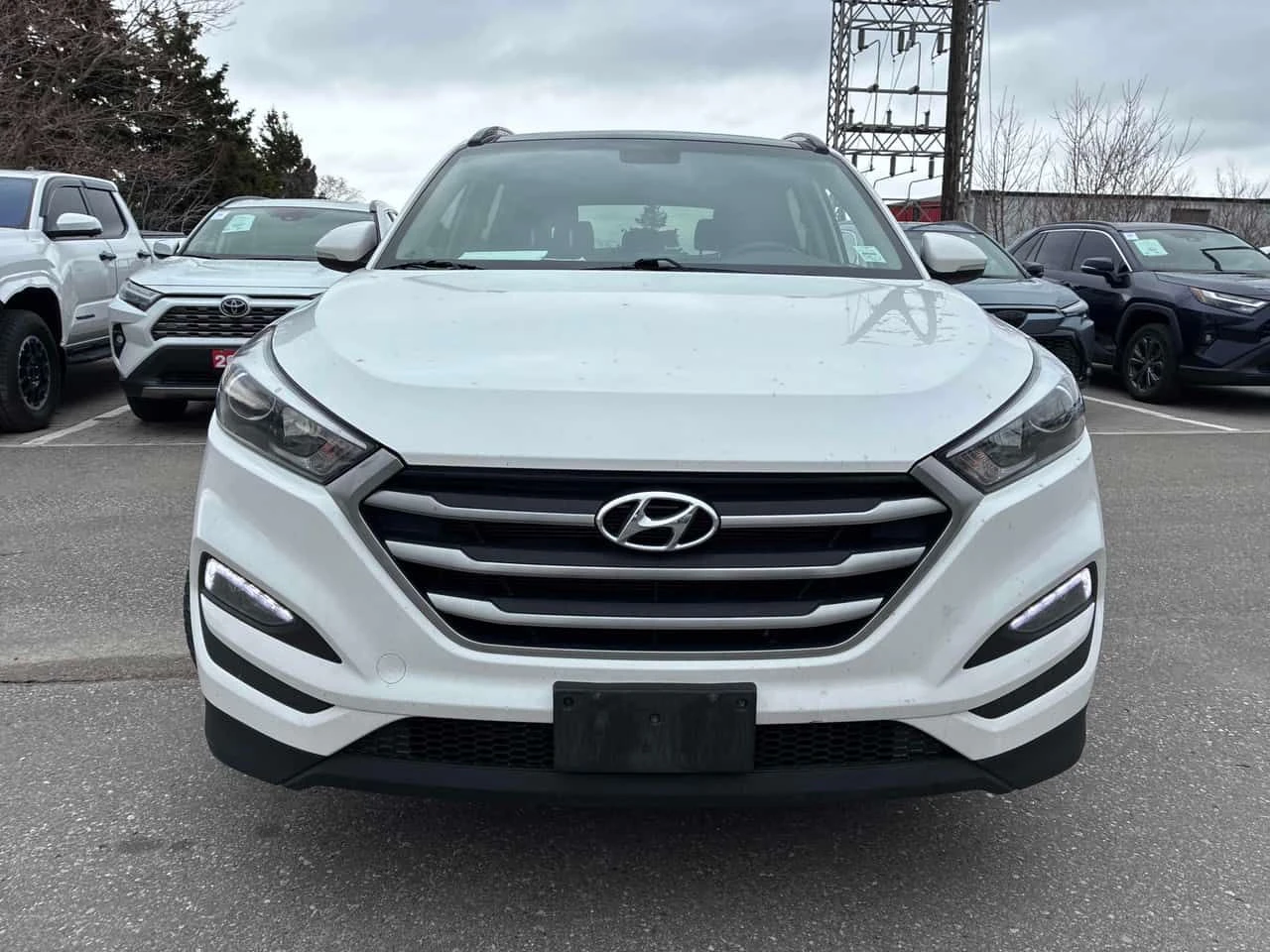 Hyundai Tucson * SE * CARFAX * ЦЕНА ДО БГ, снимка 4 - Автомобили и джипове - 54205297
