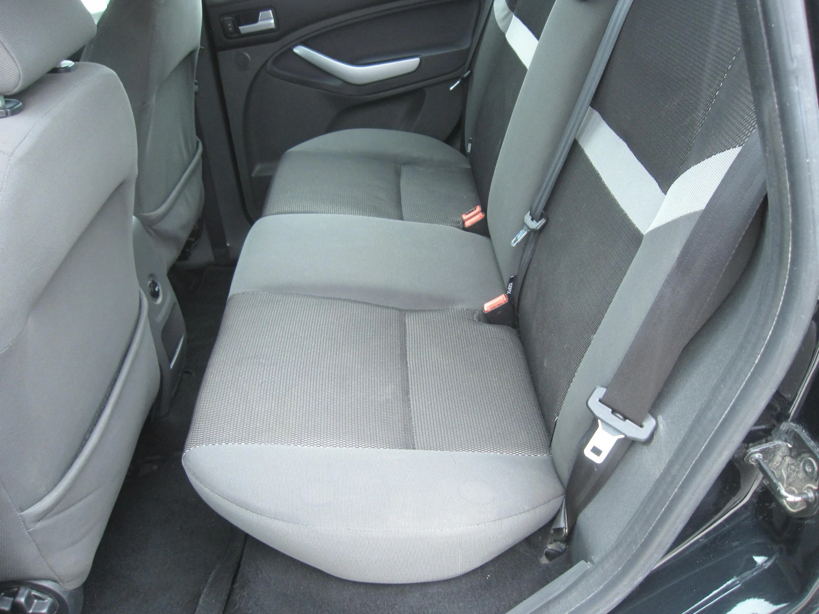 Ford Kuga 2, 0-tdci, снимка 11 - Автомобили и джипове - 54574939