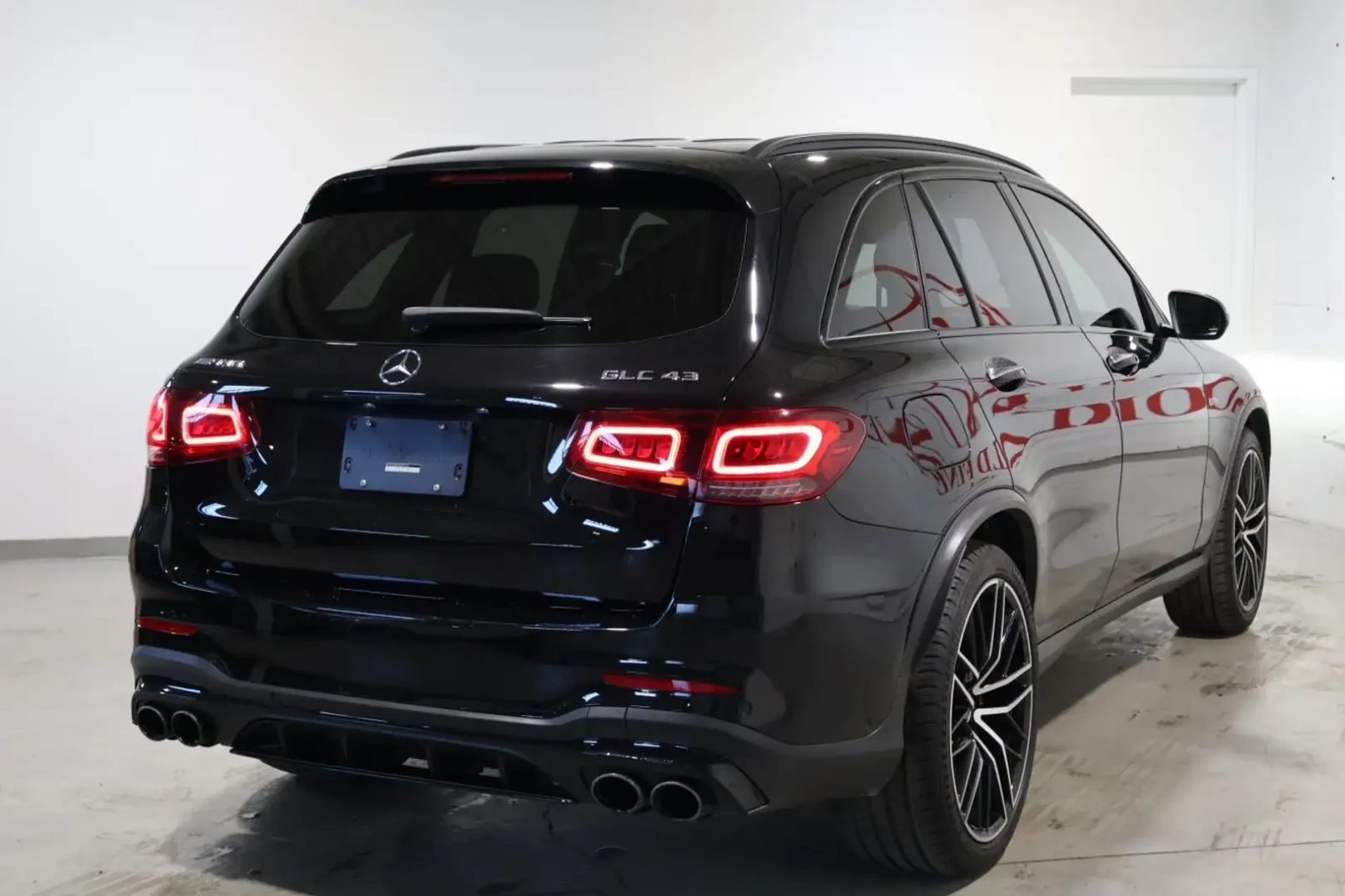Mercedes-Benz GLC 43 AMG Digital* Пано* Обдухване* 360* Без инциденти, снимка 4 - Автомобили и джипове - 55646956