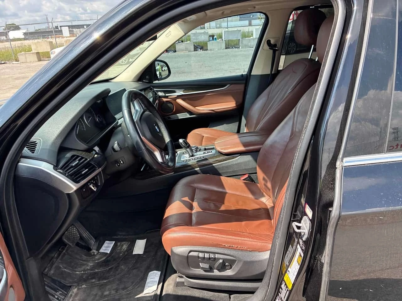BMW X5 * xDrive35i * HARMAN/KARDON* PANO* CARFAX* , снимка 10 - Автомобили и джипове - 55744045