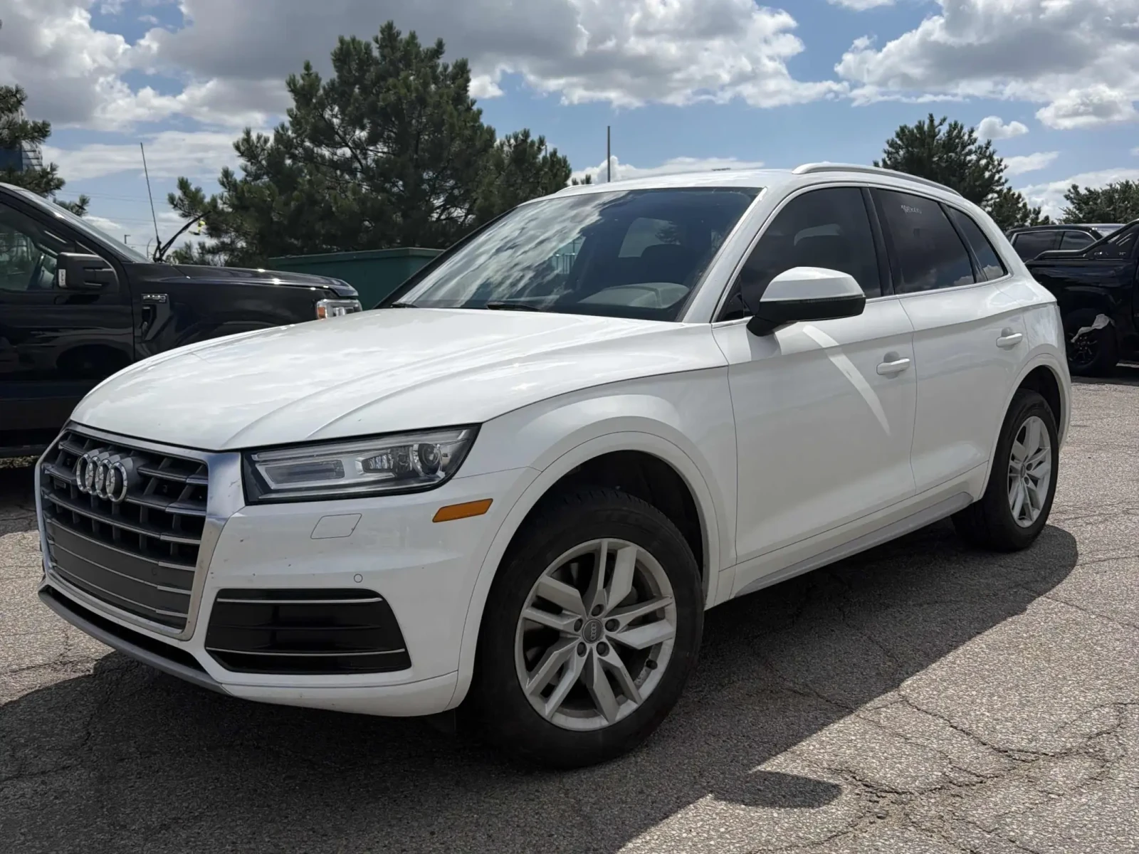 Audi Q5 Komfort / Carfax / Лизинг