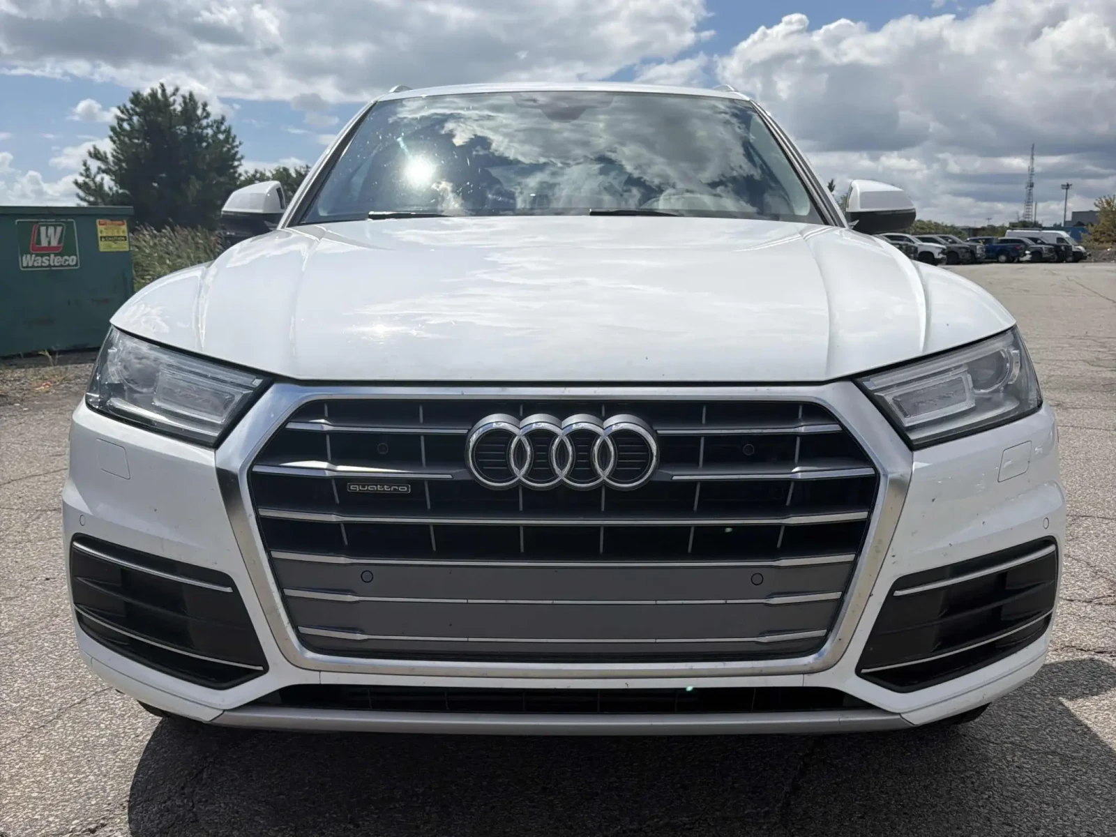 Audi Q5 Komfort / Carfax / Лизинг, снимка 2 - Автомобили и джипове - 56315133
