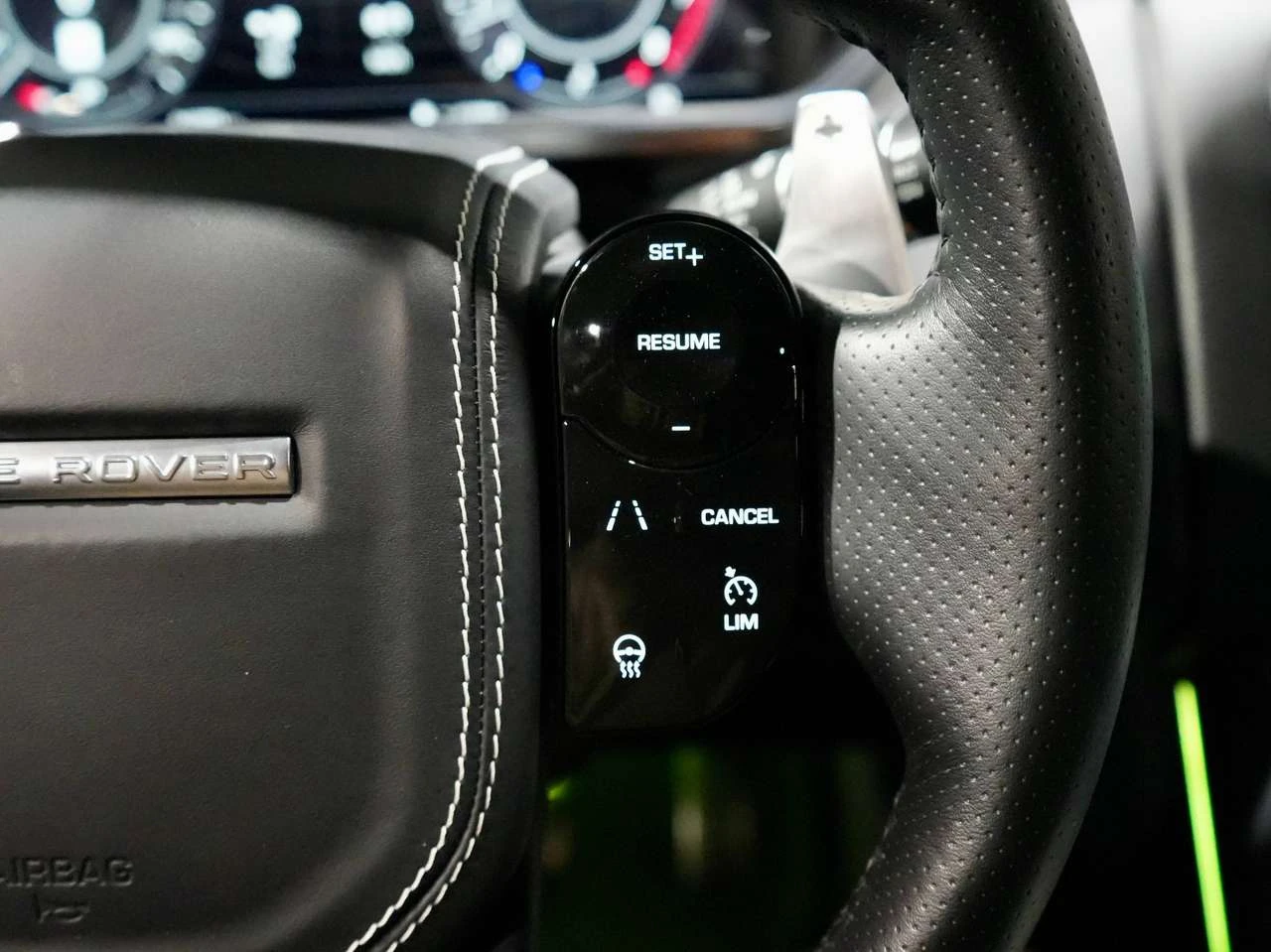 Land Rover Range Rover Sport SVR Carbon Edition| MERIDIAN| 360| PANO| DRIVER AS | Mobile.bg � ����������� 14