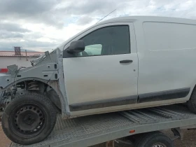 врата лява предна Дачия Докер 1,5дци 13г