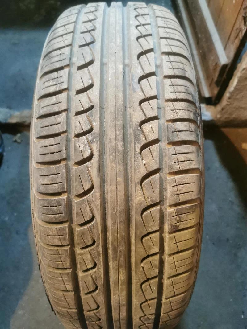 Гуми с джанти Minerva 215/65R15, снимка 2 - Гуми и джанти - 49071081