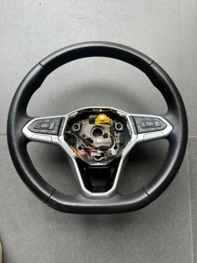 VW Golf 8, снимка 3