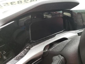 VW Golf 8, снимка 6