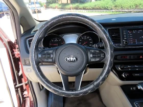 Kia Carnival КРАЙНА ЦЕНА, снимка 9