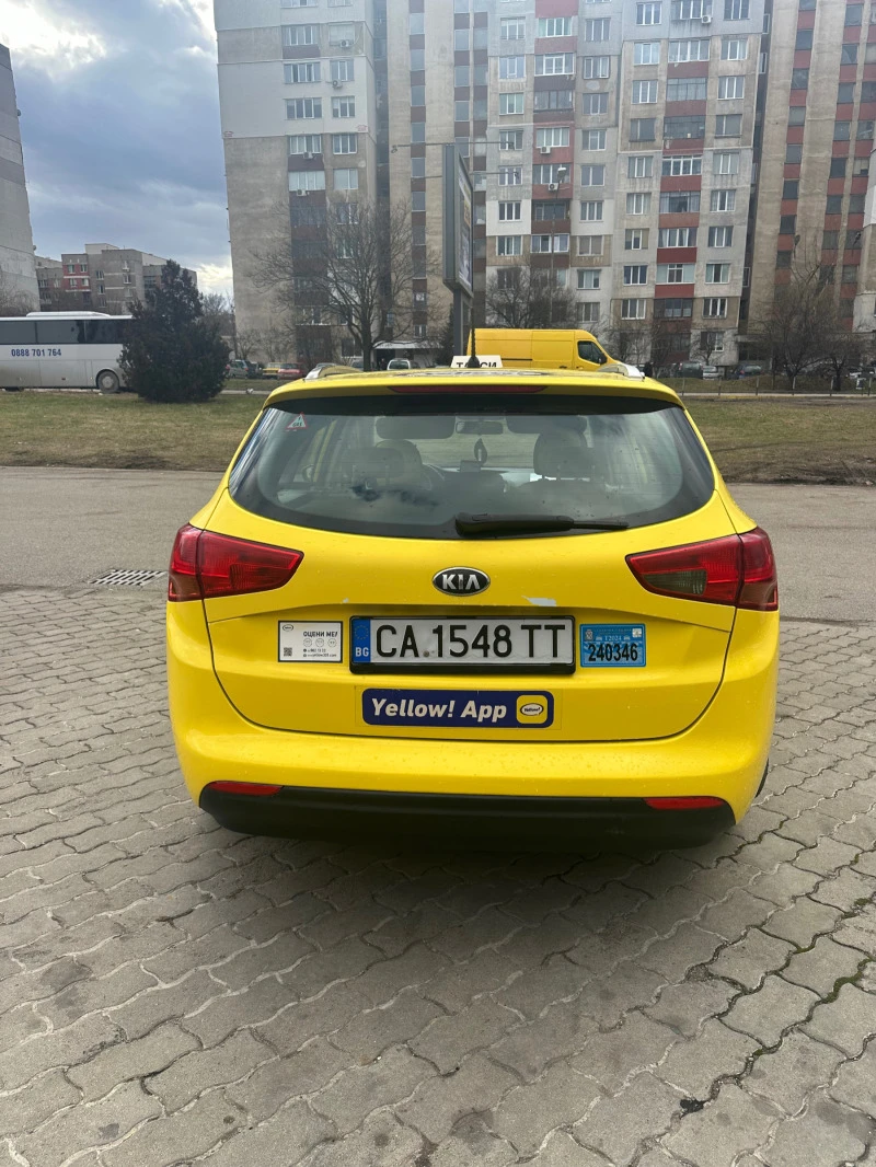 Kia Ceed TAXI, снимка 4 - Автомобили и джипове - 47845236