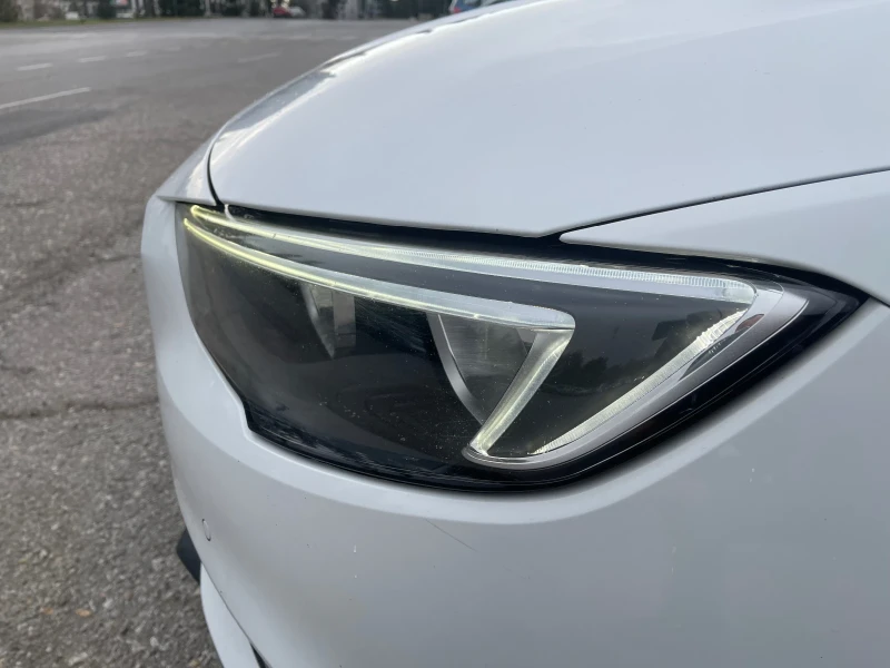 Opel Insignia Sport Tourer  CDTI Led, снимка 12 - Автомобили и джипове - 48074719