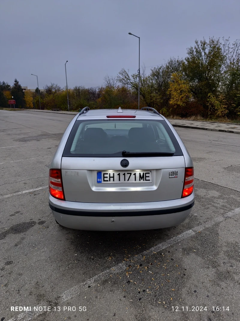 Skoda Fabia, снимка 3 - Автомобили и джипове - 47943931