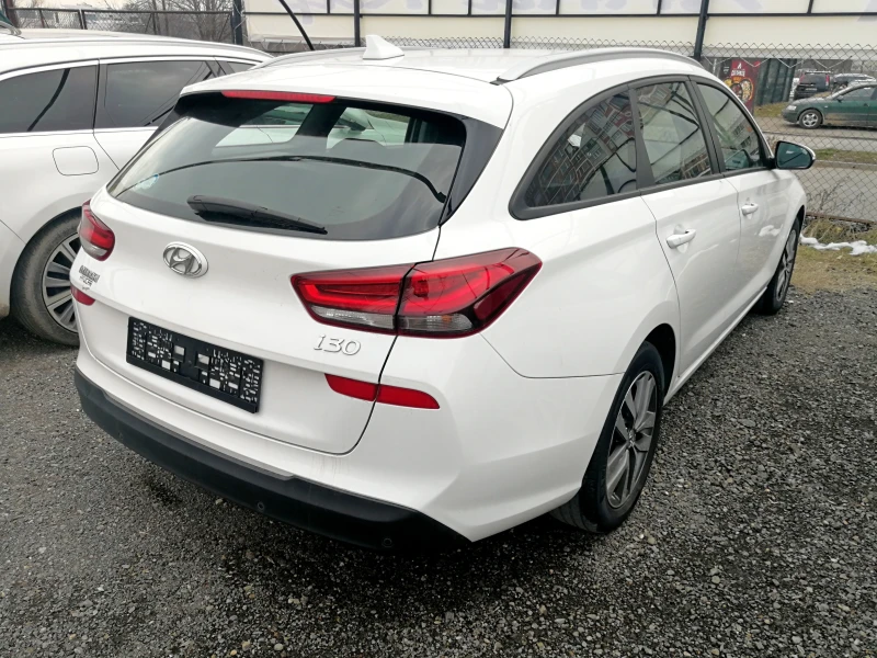 Hyundai I30 1.6CRDI-EURO 6b NAVI, снимка 3 - Автомобили и джипове - 48769424