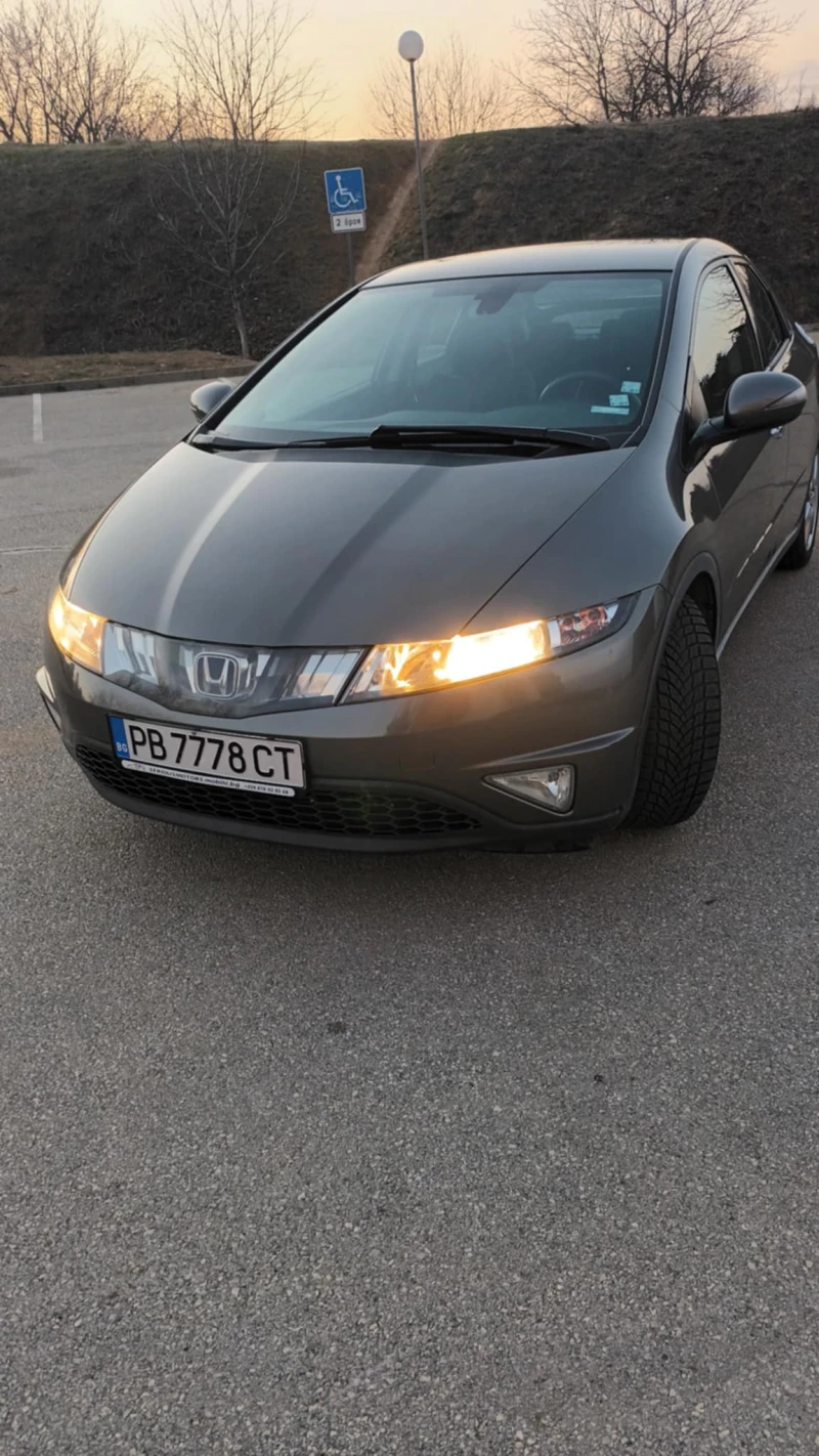 Honda Civic, снимка 2 - Автомобили и джипове - 49011360