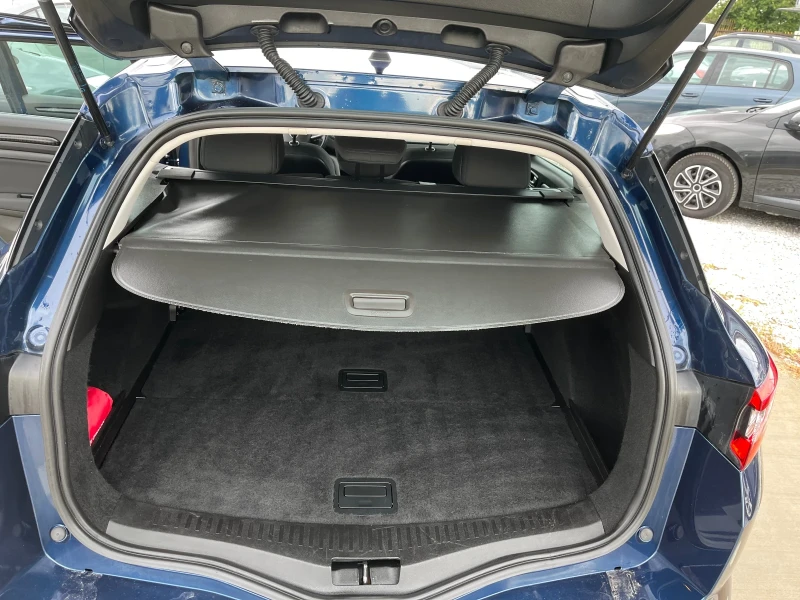 Renault Megane 1, 5 DCI АВТОМАТ, снимка 13 - Автомобили и джипове - 50492153