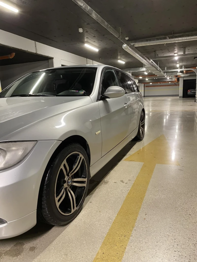 BMW 320 BMW E91 320d Нави Панорама, снимка 9 - Автомобили и джипове - 52194202