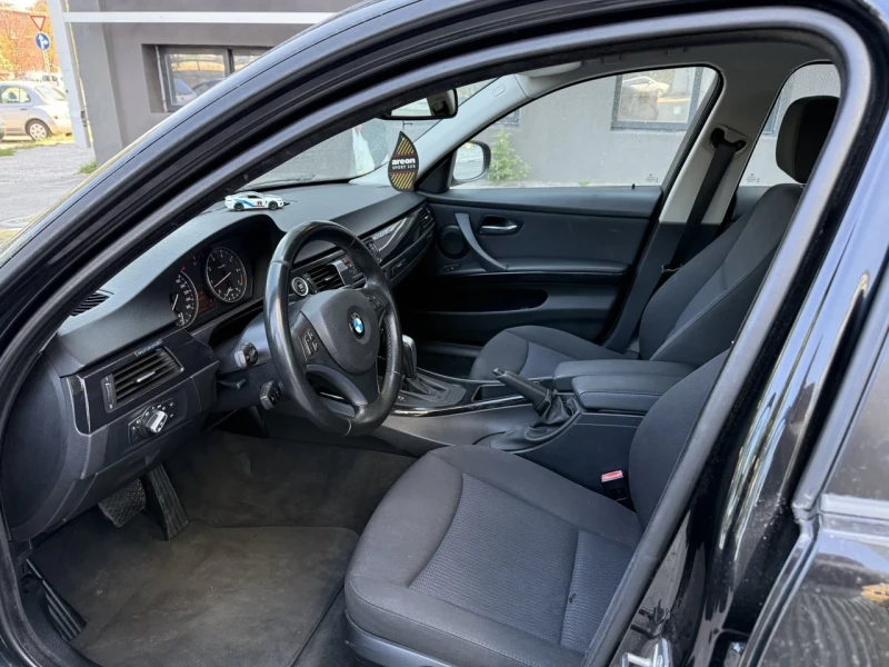 BMW 320, снимка 6 - Автомобили и джипове - 52636136