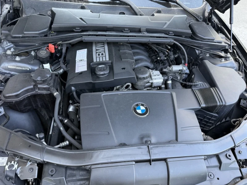 BMW 320, снимка 5 - Автомобили и джипове - 52636136