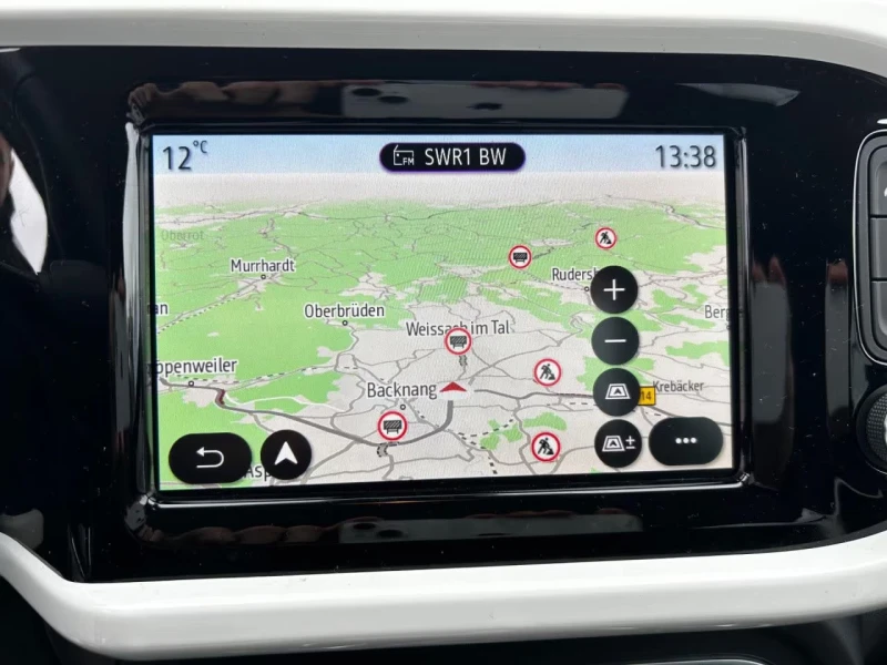 Renault Twingo e-TECHNO/82HP/CAM/NAVI/LED/CPLAY/L.ASSIST/648g, снимка 11 - Автомобили и джипове - 52661337