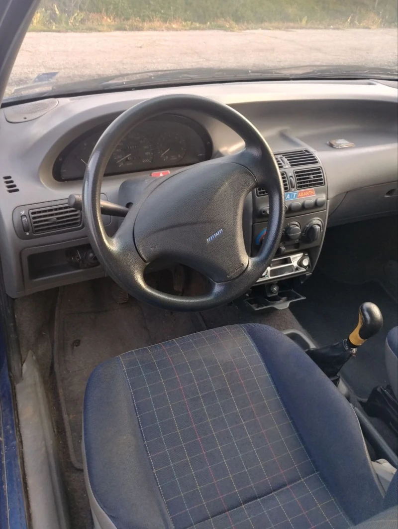 Fiat Punto, снимка 6 - Автомобили и джипове - 52724509