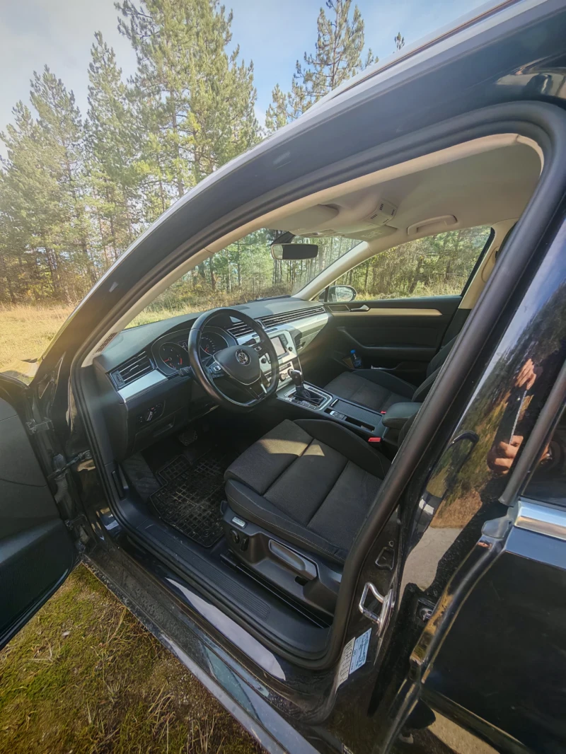 VW Passat, снимка 13 - Автомобили и джипове - 52778199