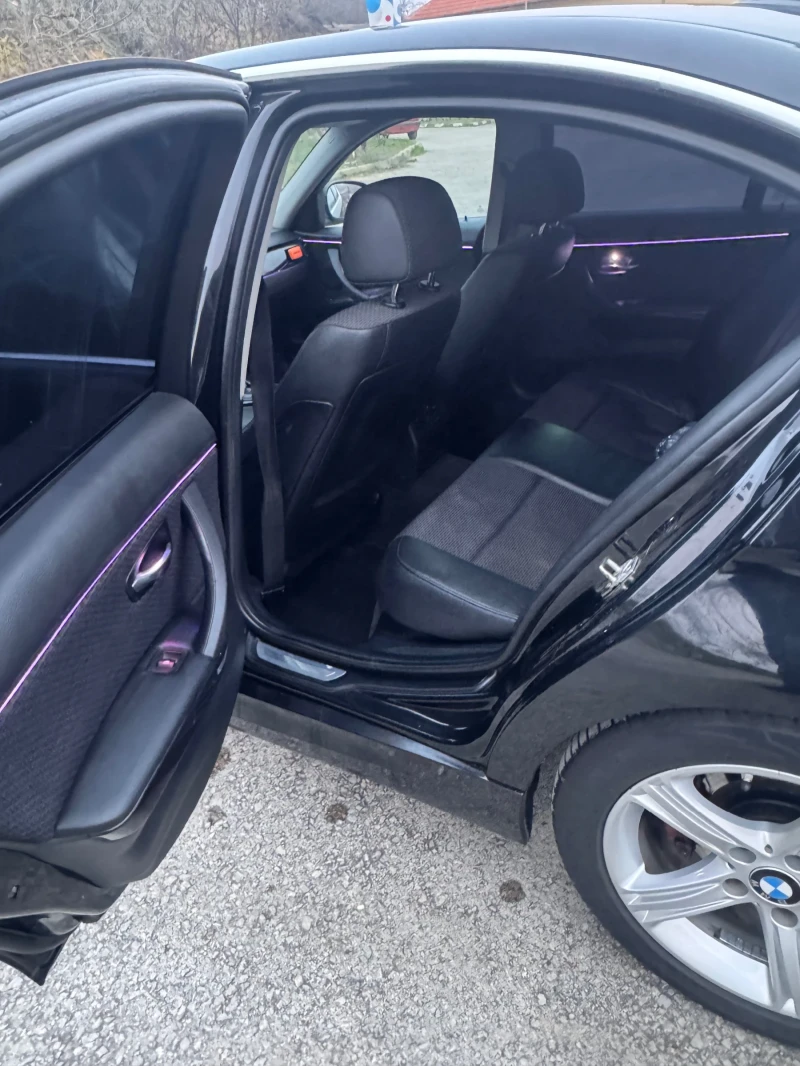 BMW 320, снимка 9 - Автомобили и джипове - 52804477