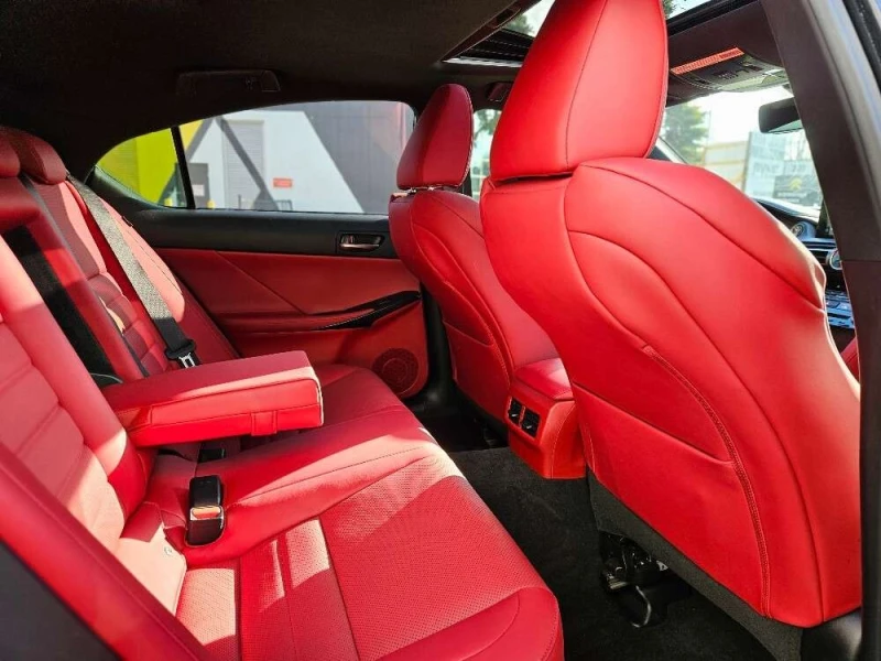 Lexus IS 300  * CARFAX * БЕЗ ПЪРВОНАЧАЛНА ВНОСКА, снимка 11 - Автомобили и джипове - 53079479