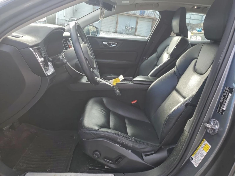 Volvo S60 T6* MOMENTUM* КОЖА* ПОДГРЕВИ* ПАНОРАМА* , снимка 7 - Автомобили и джипове - 53248175