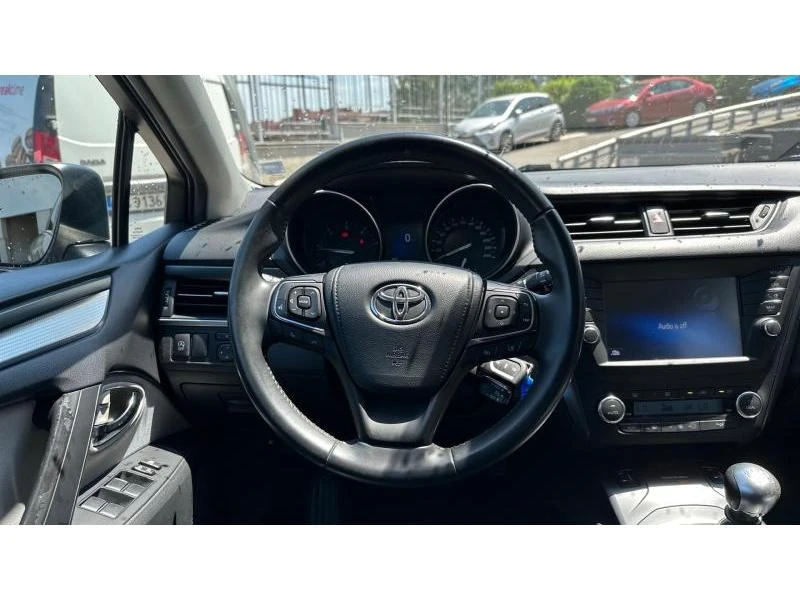 Toyota Avensis, снимка 9 - Автомобили и джипове - 46963515