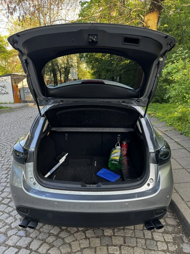 Mazda 3 2.2 SkyActive, снимка 10 - Автомобили и джипове - 53078642