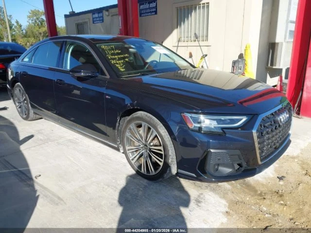 Audi A8 QUATTRO