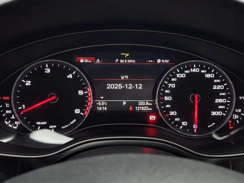 Audi A6 2.0 TDI Quattro, снимка 16 - Автомобили и джипове - 55058593