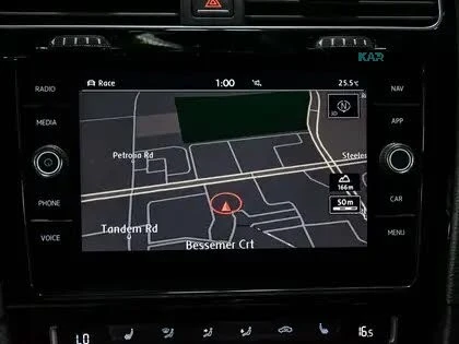 VW Golf R * AWD * АвтоКредит * (ЦЕНА ДО БГ), снимка 15 - Автомобили и джипове - 56121115