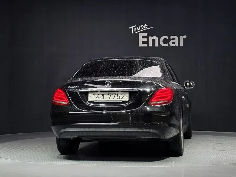 Mercedes-Benz C 200 W205 C200 D, снимка 4 - Автомобили и джипове - 56353577