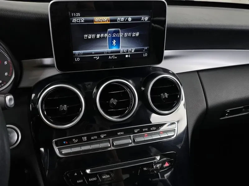 Mercedes-Benz C 200 W205 C200 D, снимка 14 - Автомобили и джипове - 56353577