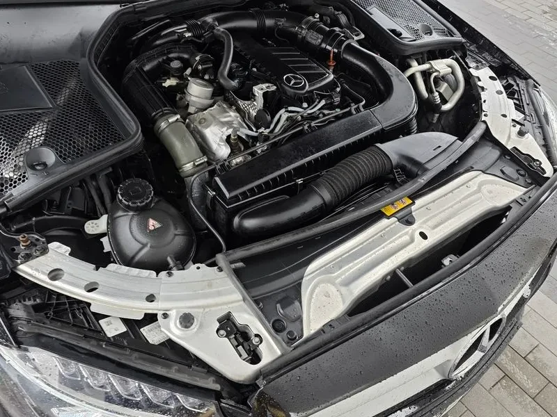 Mercedes-Benz C 200 W205 C200 D, снимка 6 - Автомобили и джипове - 56353577