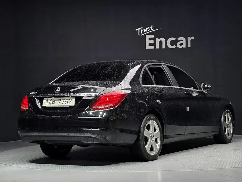 Mercedes-Benz C 200 W205 C200 D, снимка 2 - Автомобили и джипове - 56353577