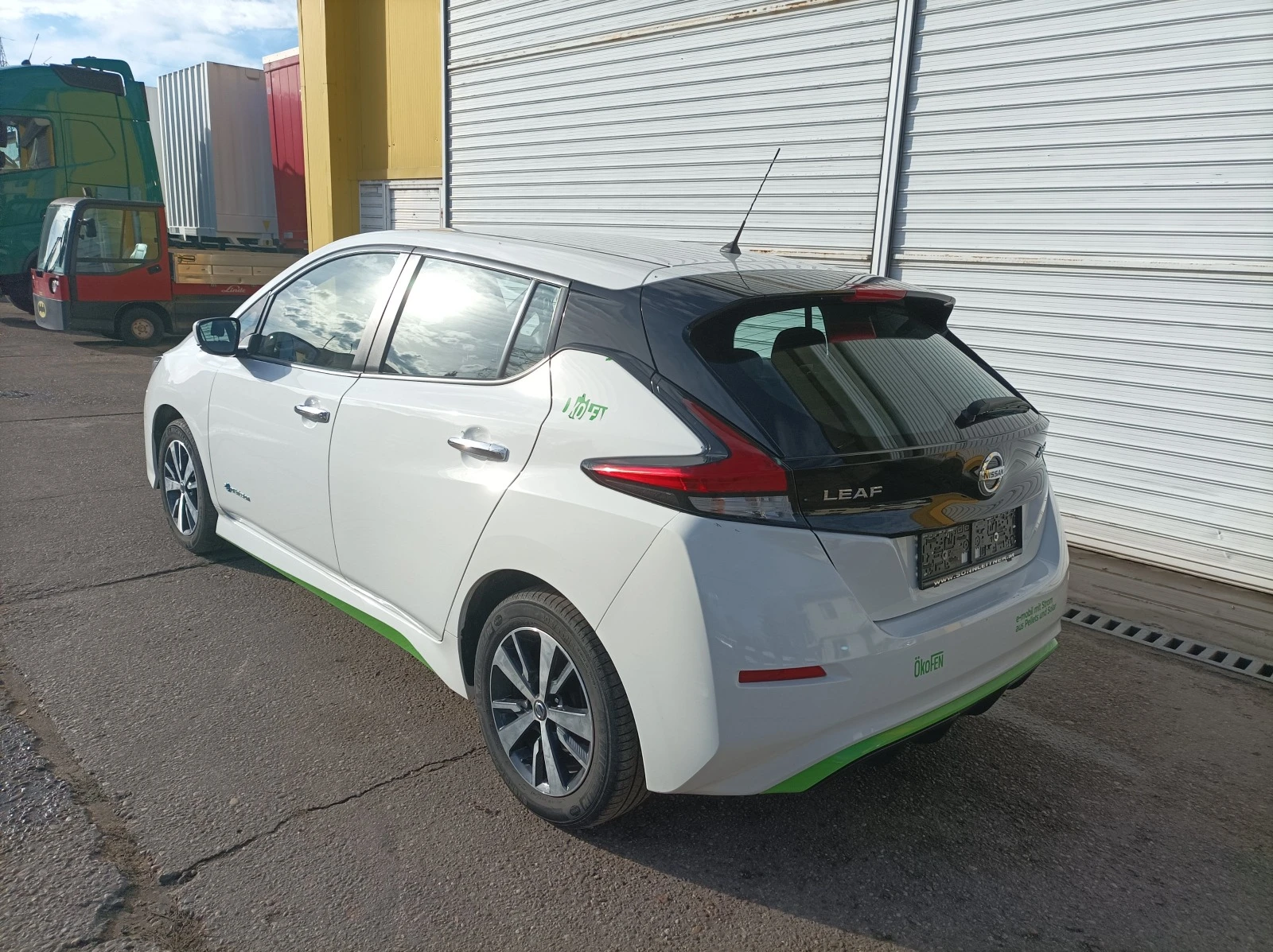 Nissan Leaf  40 kWh - изображение 4