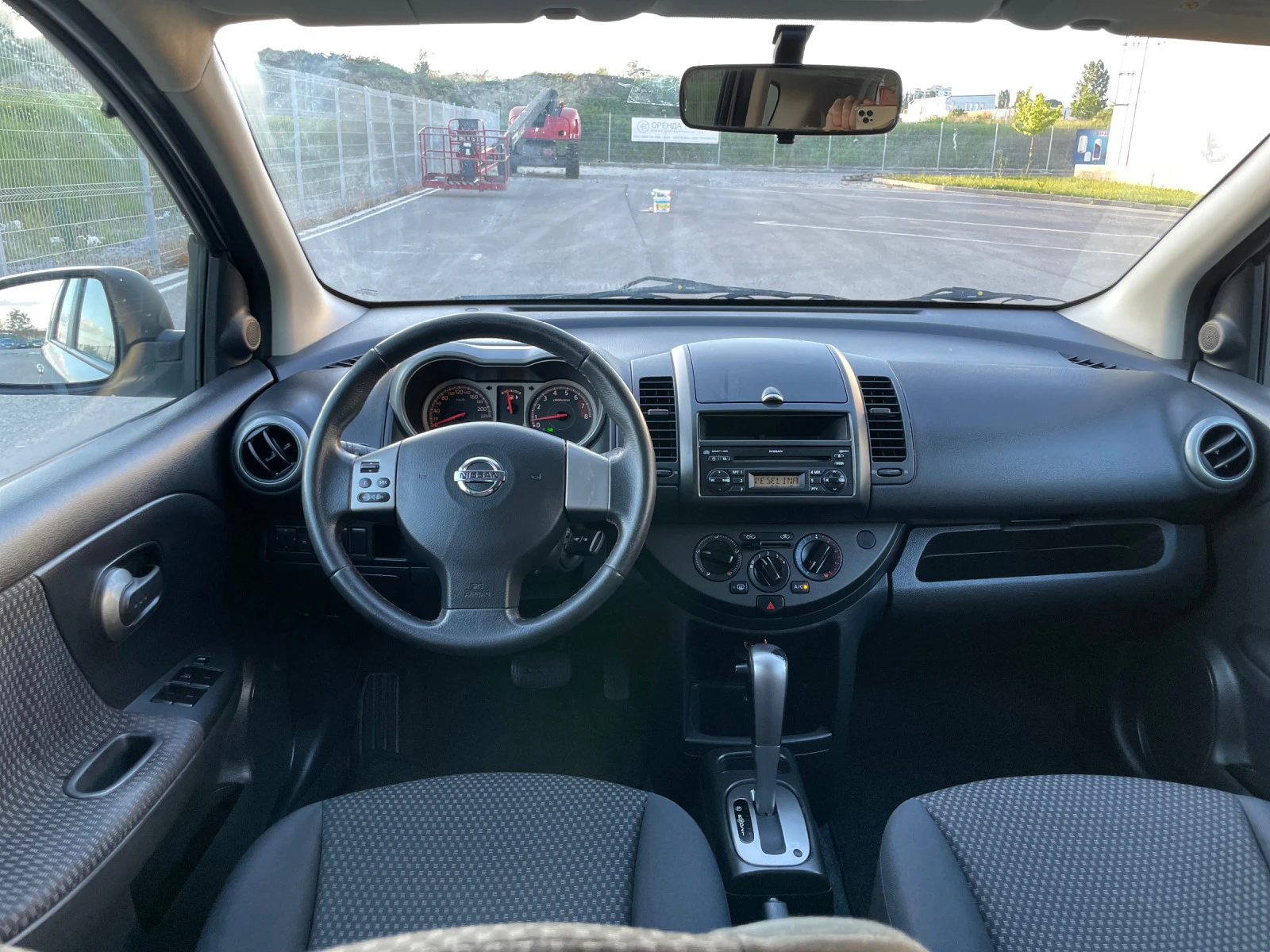 Nissan Note 1.6 Бензин/Автоматик - изображение 10