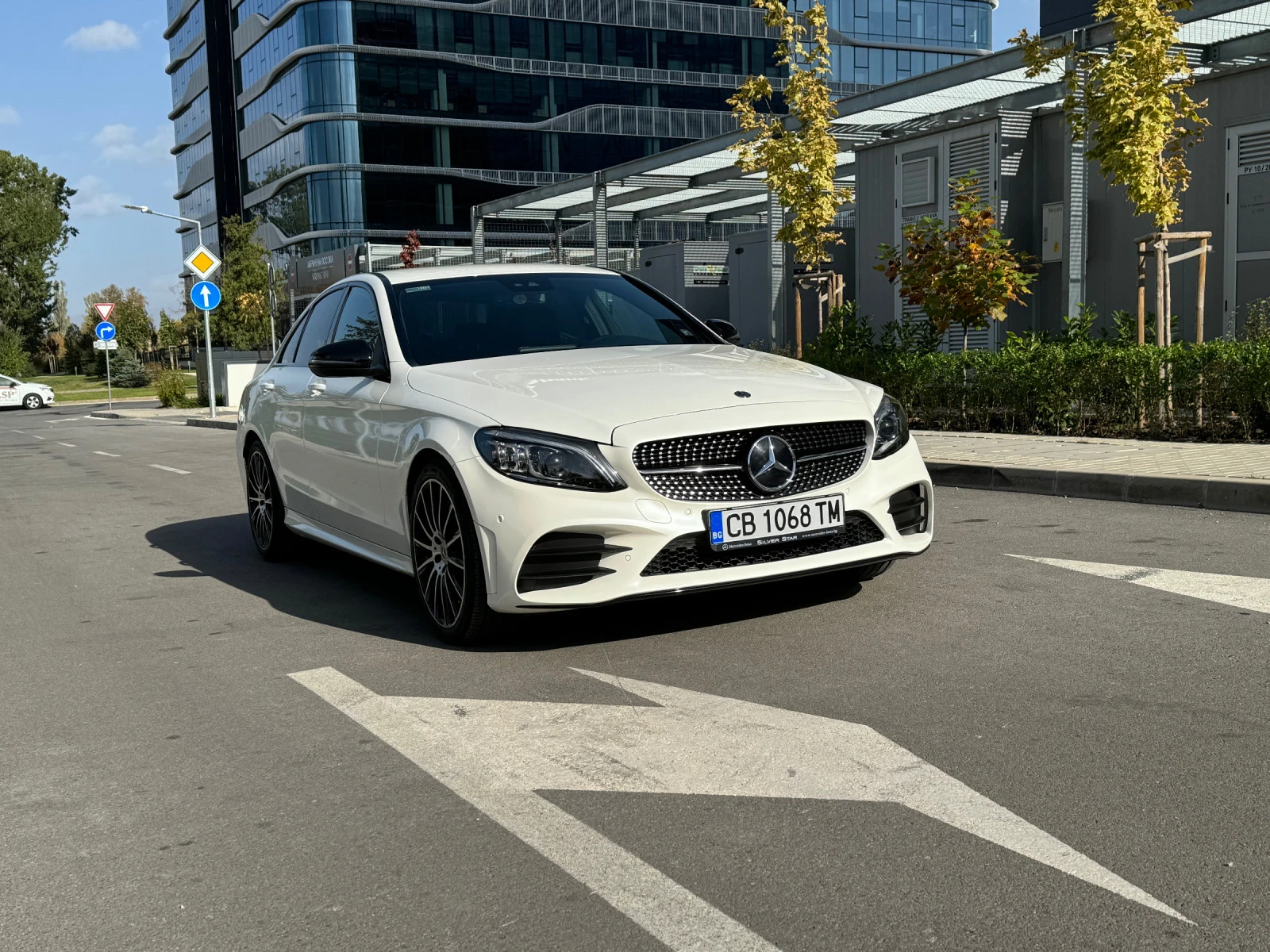 Mercedes-Benz C 180 Multibeam/Designo diamond white - изображение 8