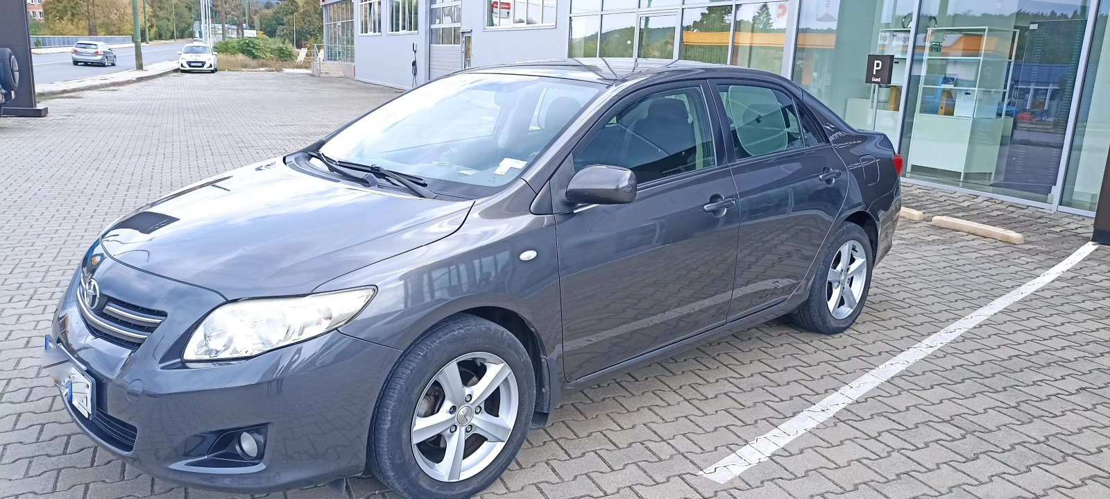 Toyota Corolla 1.6i - изображение 2