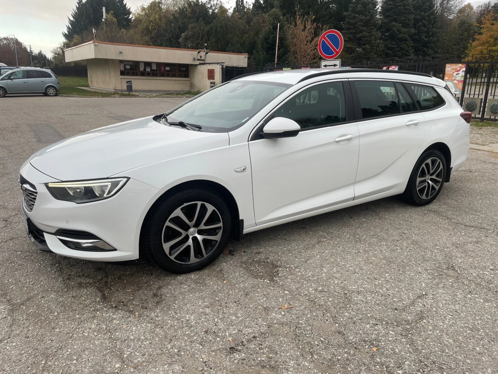 Opel Insignia Sport Tourer  CDTI Led - изображение 2