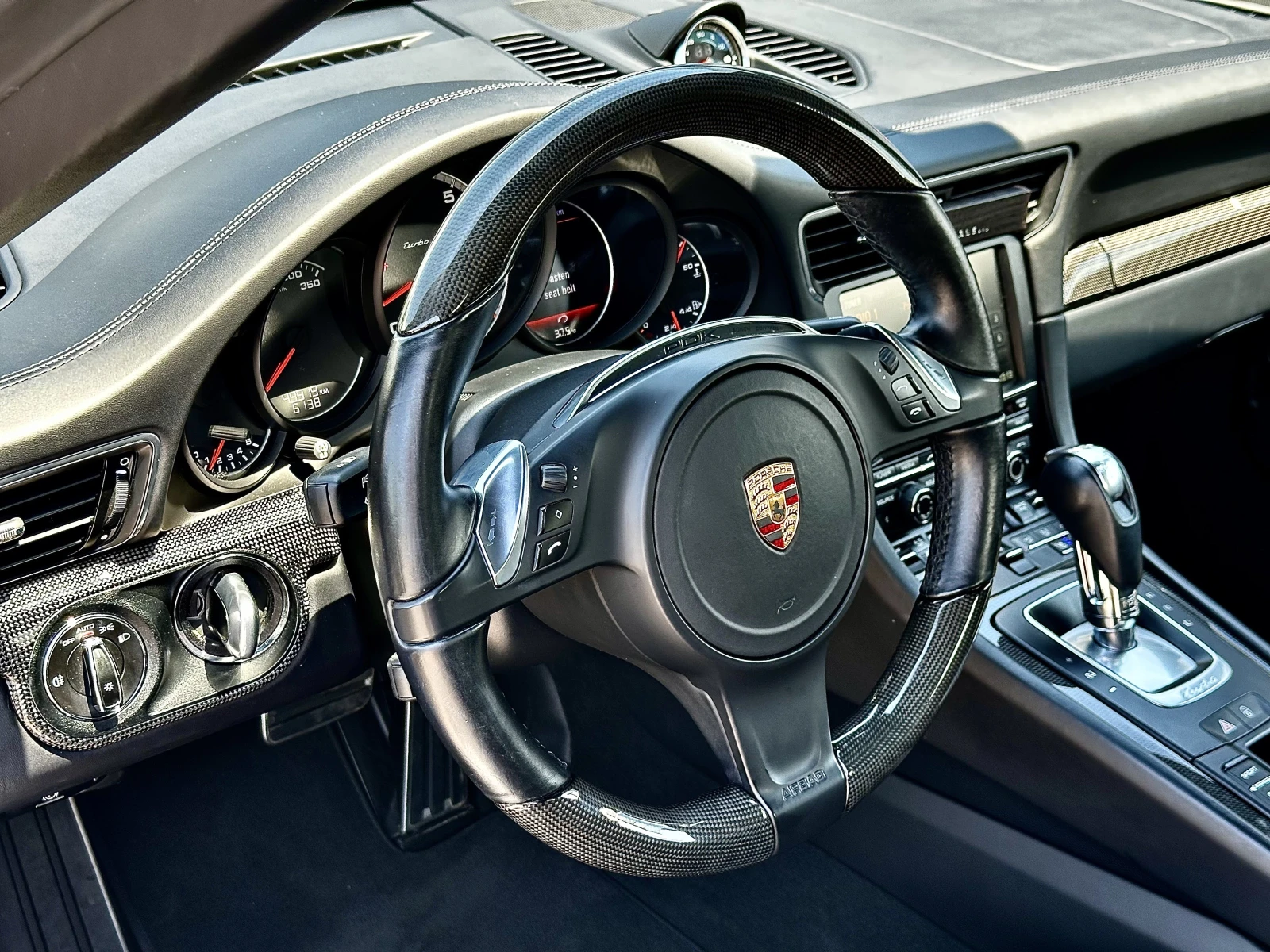 Porsche 911 turbo S - изображение 8