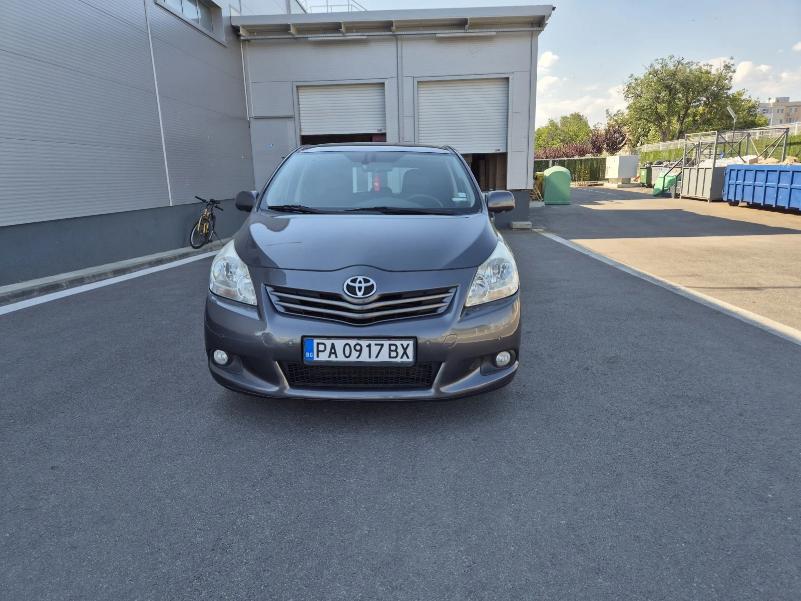 Toyota Verso 2.2D-CAT 177к.с панорама, подгрев, навигация камер - изображение 2