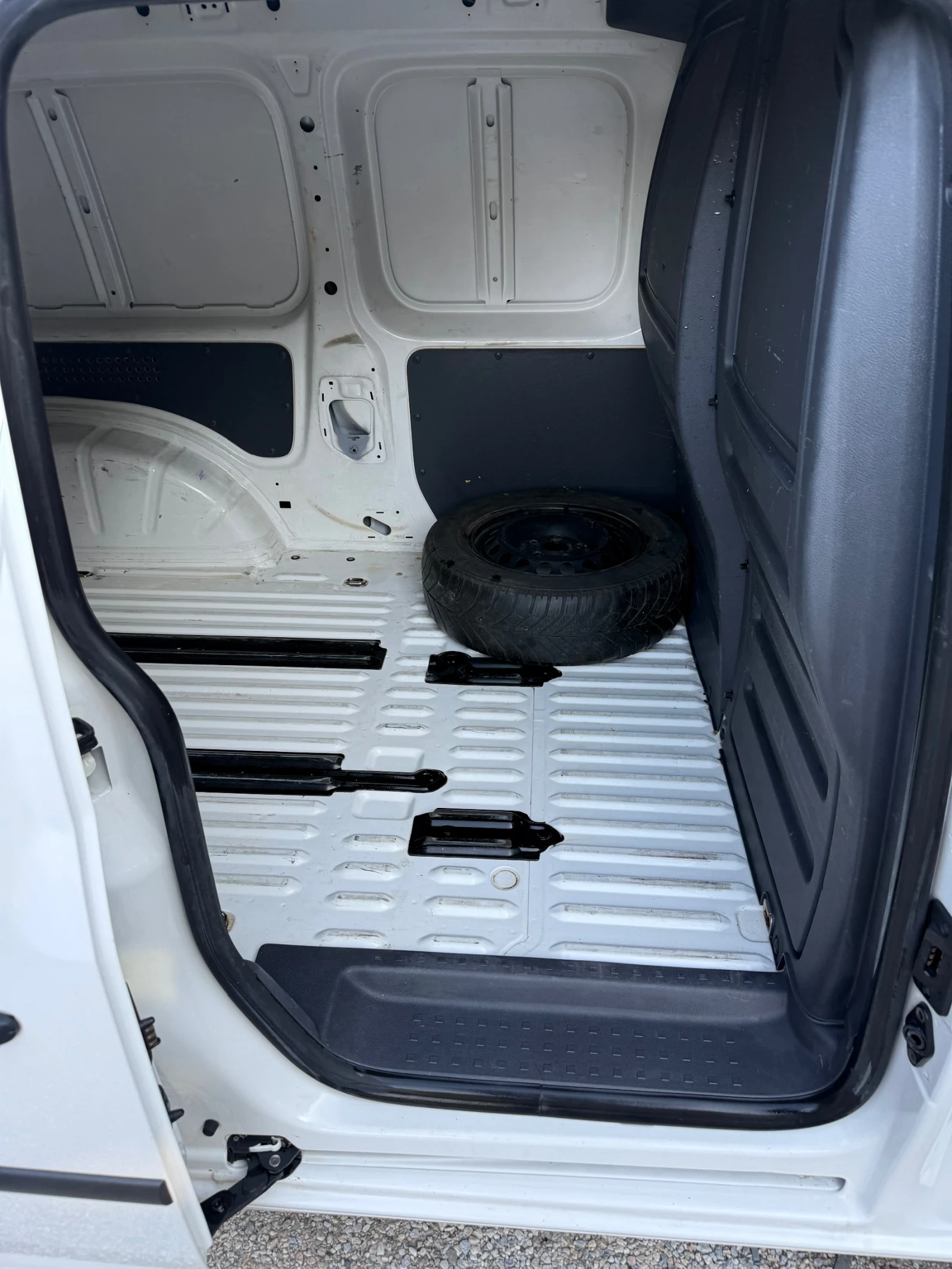 VW Caddy Макси | Mobile.bg — изображение 7