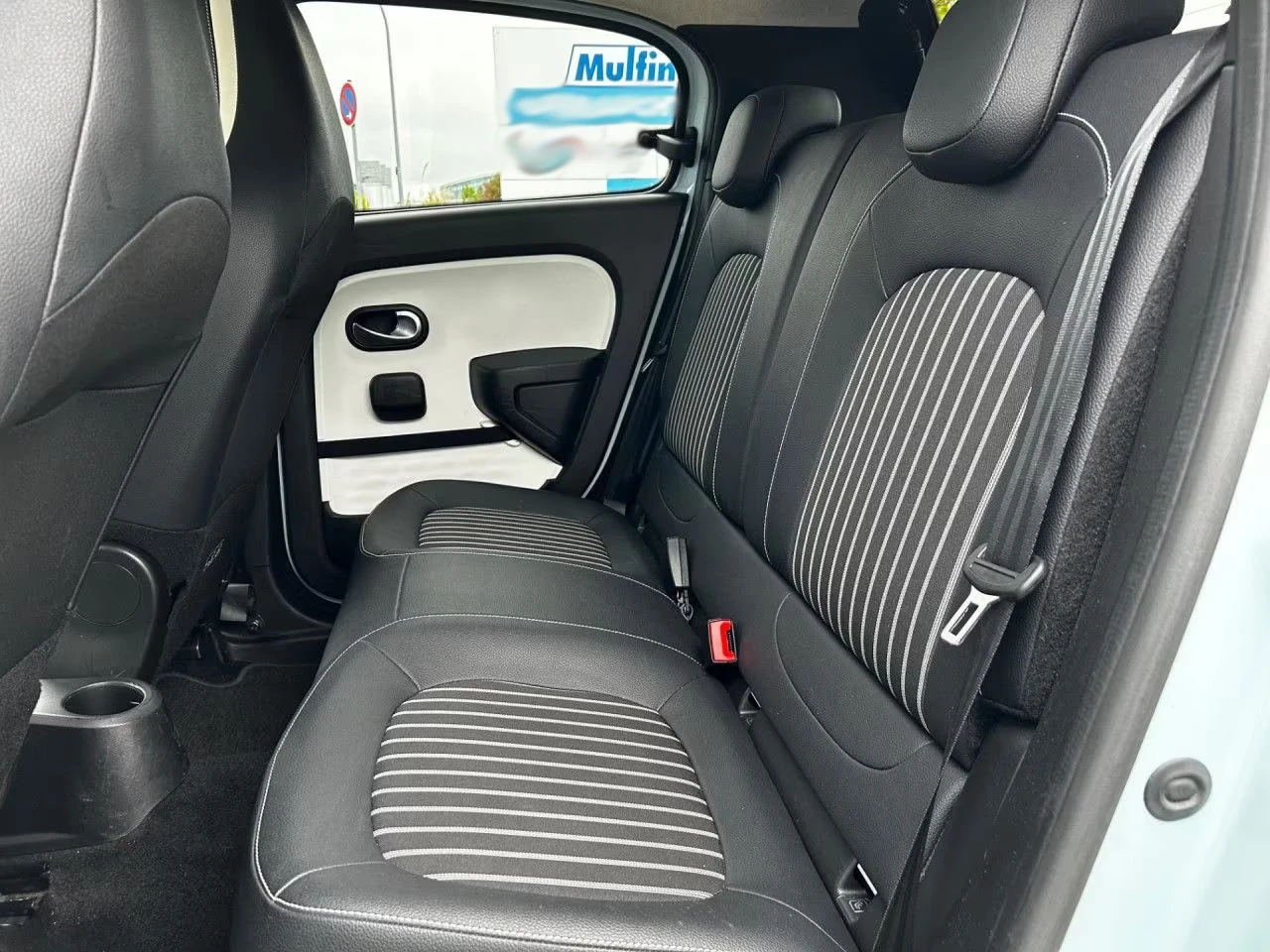 Renault Twingo e-TECHNO/82HP/CAM/NAVI/LED/CPLAY/L.ASSIST/648gpr | Mobile.bg � ����������� 15