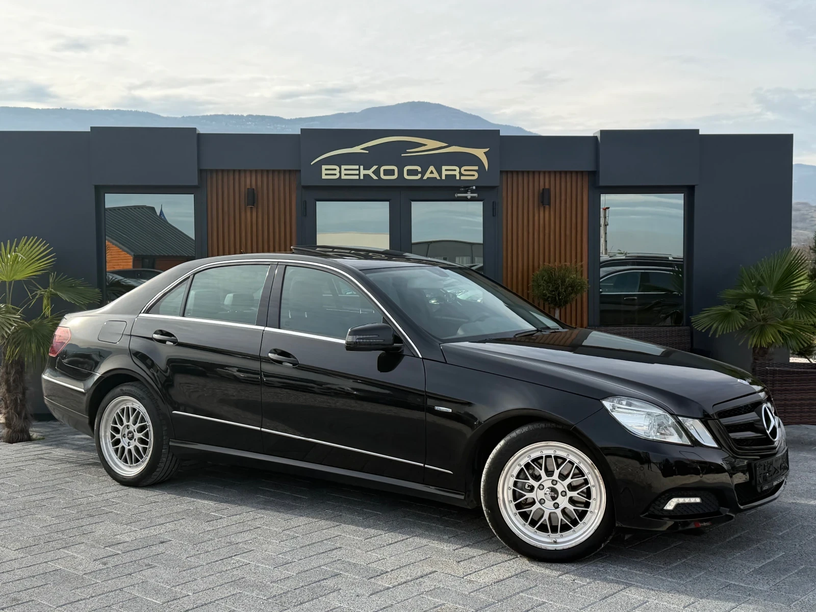 Mercedes-Benz E 350 Нов внос от Дания! - изображение 3