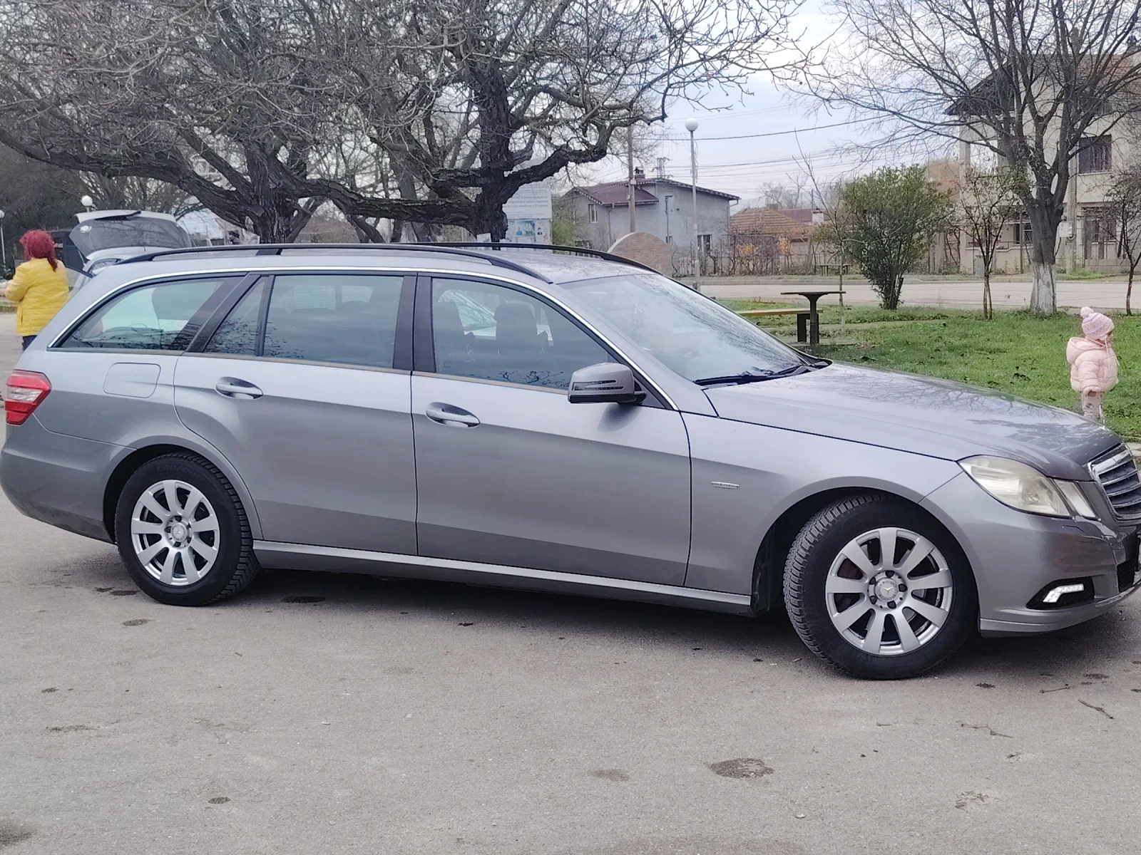 Mercedes-Benz E 350  - изображение 2