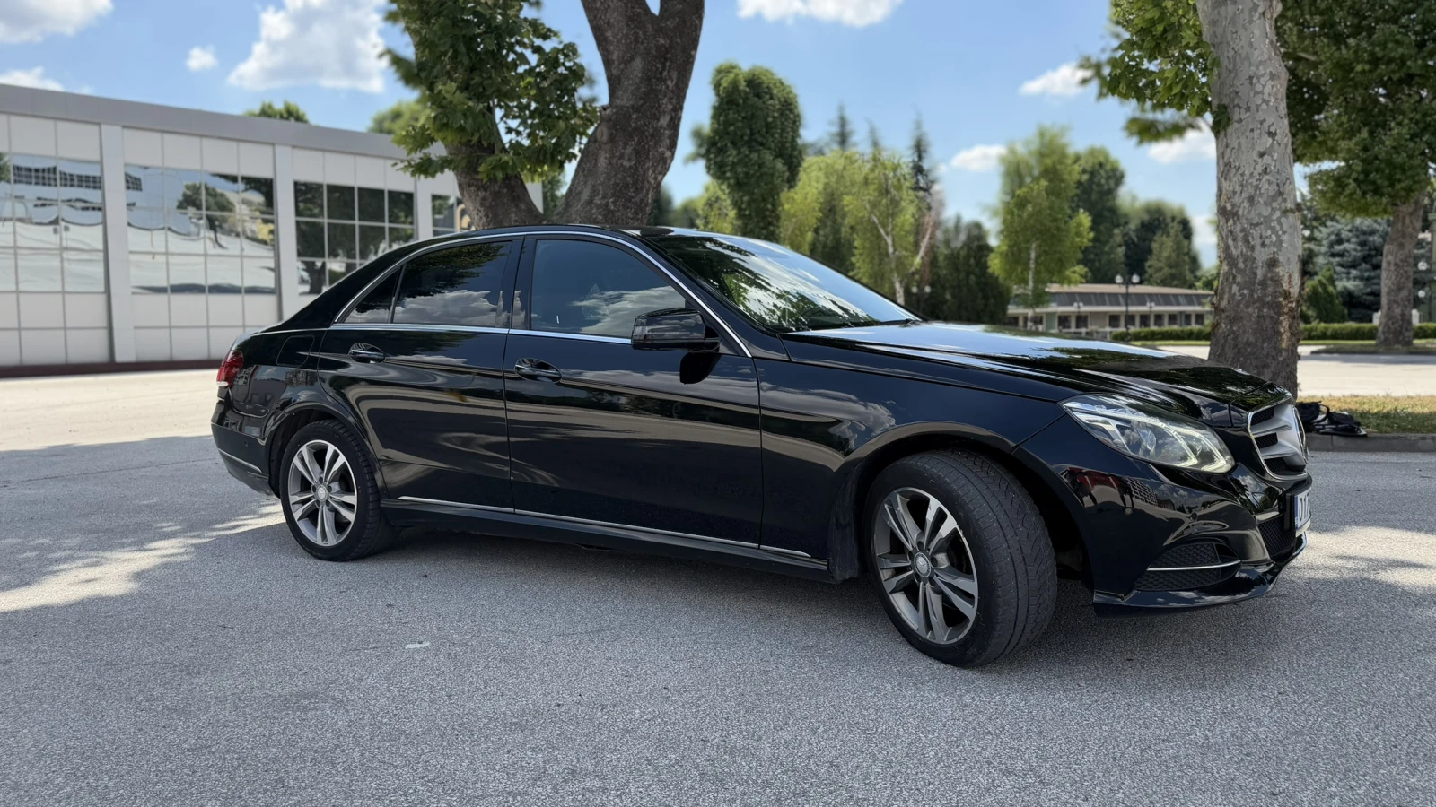 Mercedes-Benz E 300 | Distronic | Keyless Go | ������ 360 LED |  | Mobile.bg � ����������� 4