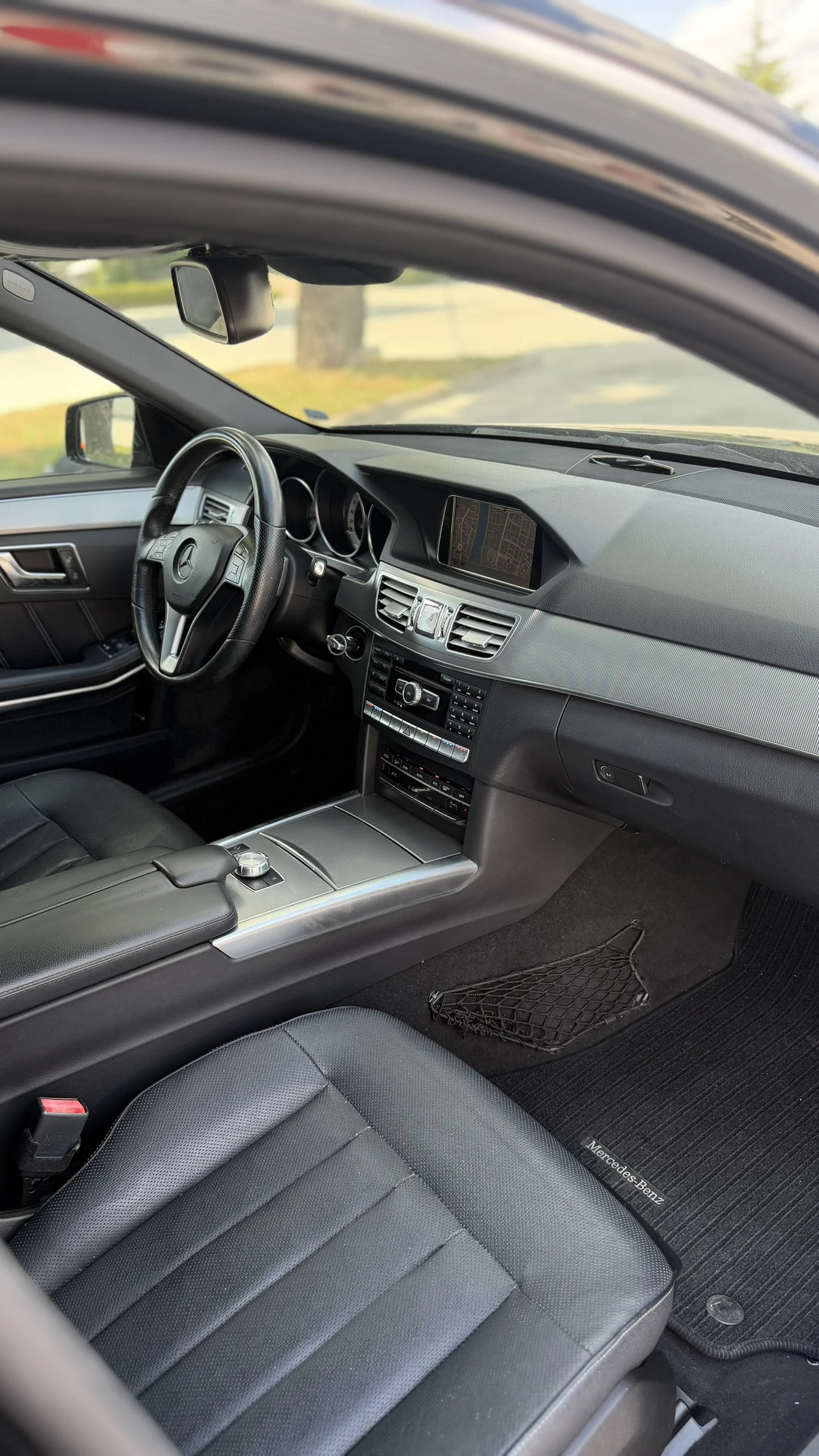 Mercedes-Benz E 300 | Distronic | Keyless Go | ������ 360 LED |  | Mobile.bg � ����������� 17