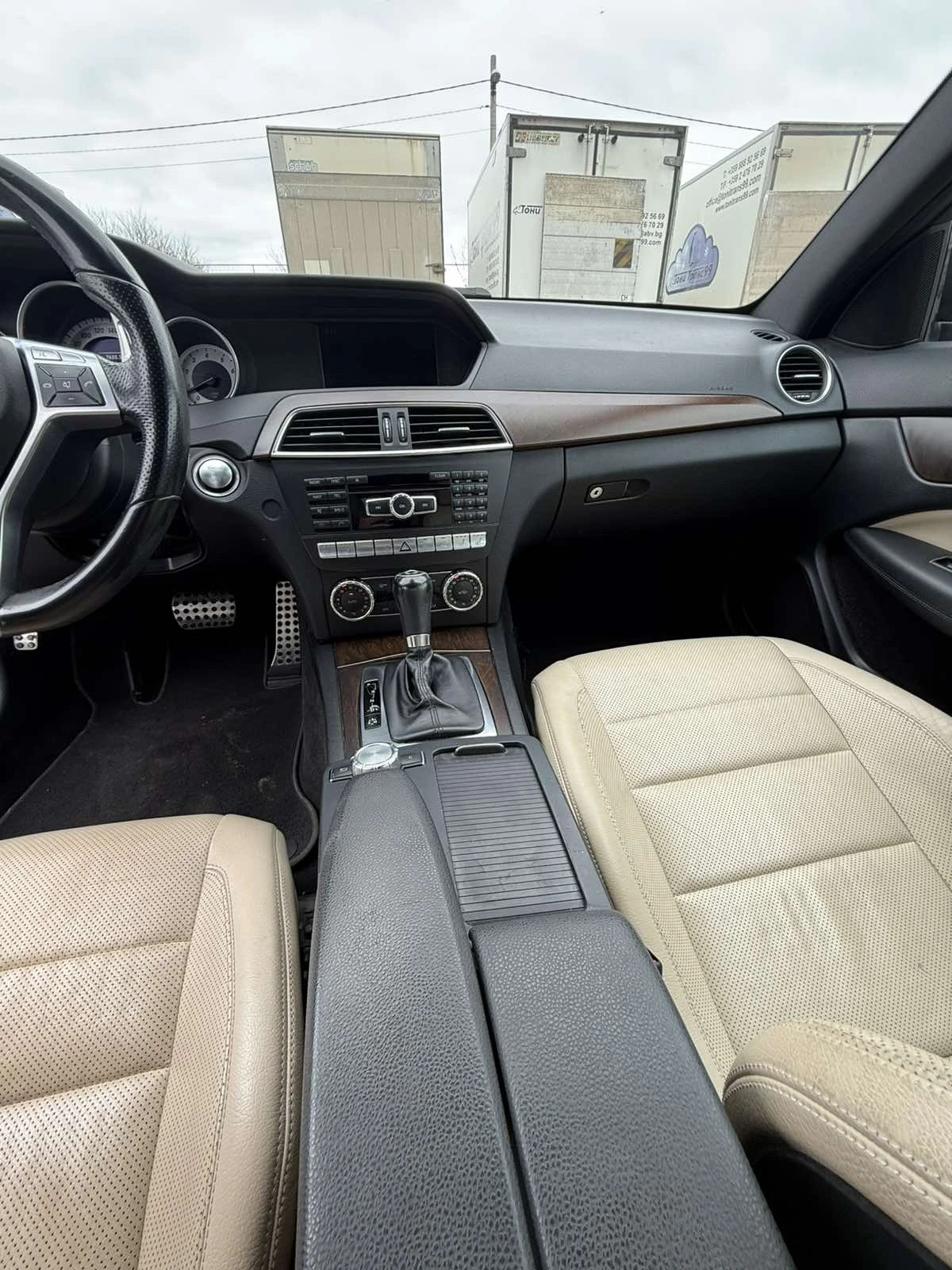 Mercedes-Benz C 350 AMG, снимка 11 - Автомобили и джипове - 54224105